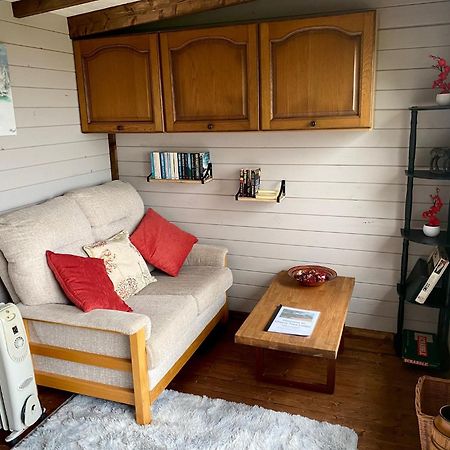 Cherry Tree Glamping Lodge Wellington (Somerset) Exterior foto